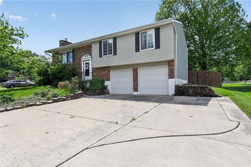 4199 White Hawk Ct, Beavercreek, OH, 45430-1523 | Card Image