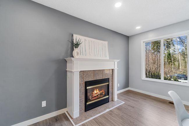 9152 Klenner Dr, House other with 5 bedrooms, 5 bathrooms and 6 parking in Burnaby BC | Image 5