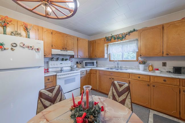 13 Garden St, House other with 3 bedrooms, 2 bathrooms and 4 parking in Lansdowne ON | Image 24