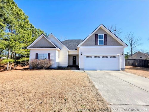 366 Carolina Oaks Cir, Linden, NC, 28356-8892 | Card Image