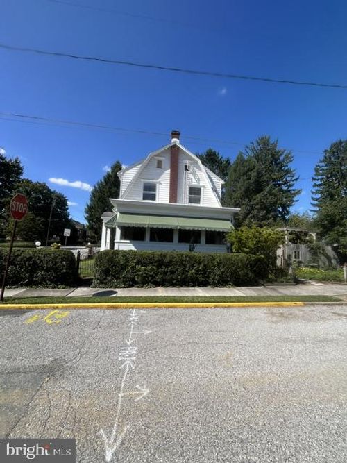 515 S York St, MECHANICSBURG, PA, 17055-6403 | Card Image