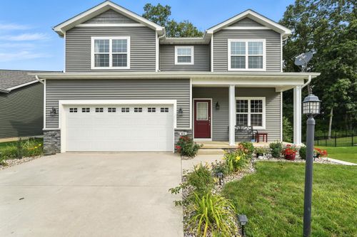 813 Hatch Lake Pkwy, Valparaiso, IN, 46385-6096 | Card Image
