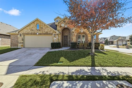 8204 Spitfire Trl, Aubrey, TX, 76227-1237 | Card Image