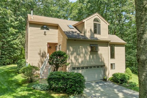 37 Indian Ridge Rd, East Hampstead, NH, 03826-2472 | Card Image