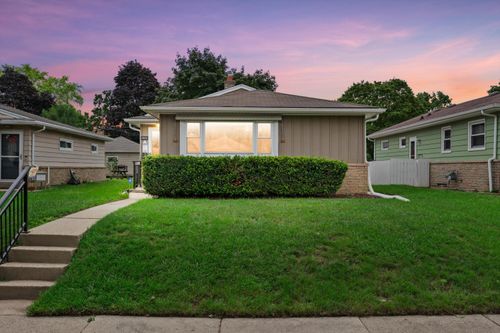 3806 N 80th St, Milwaukee, WI, 53222-2922 | Card Image