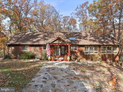 340 Winter Camp Trail, House other with 3 bedrooms, 2 bathrooms and null parking in HEDGESVILLE WV | Image 1