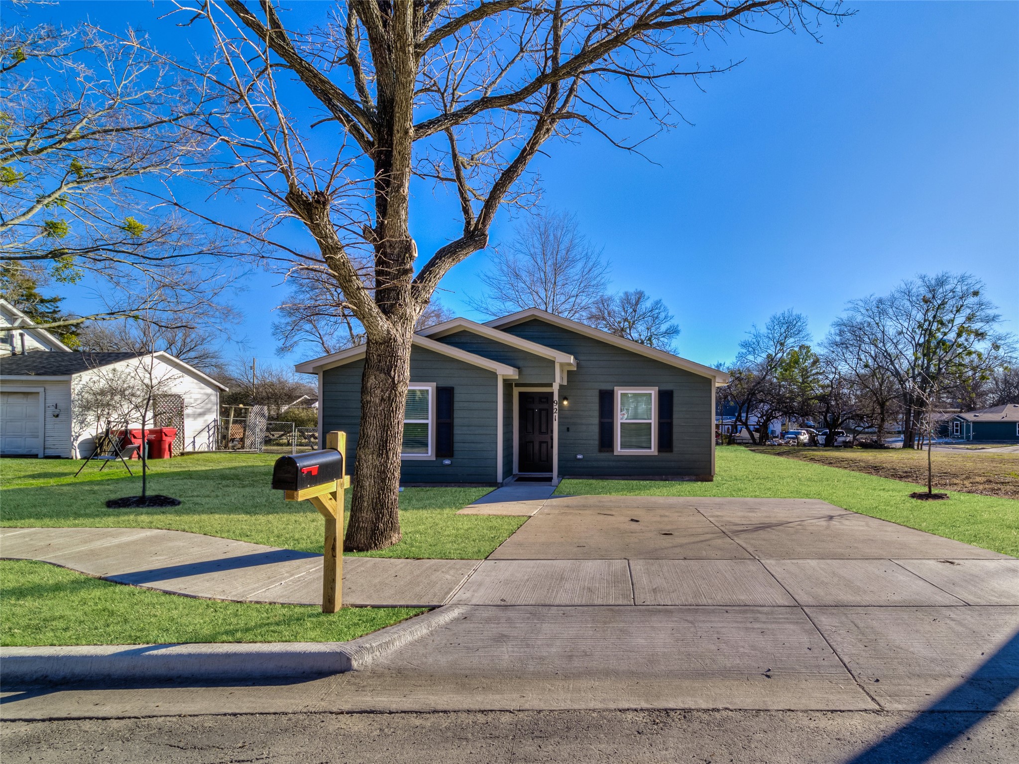 Residential in Bonham 3