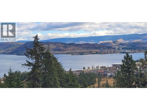 35-1712 Scott Cres, West Kelowna, BC, V1Z4B8 | Card Image