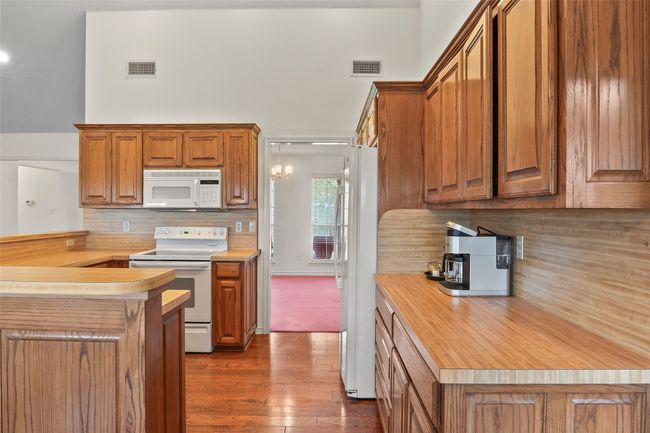 891 County Road 223, House other with 3 bedrooms, 3 bathrooms and null parking in Collinsville TX | Image 9