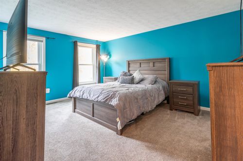 8 Carriage Ln, Milford, NH, 03055-3548 | Card Image