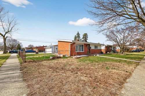 8350 Gulley St, Taylor, MI, 48180-2045 | Card Image