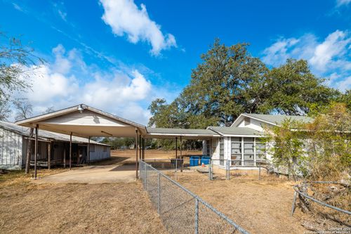 529 Avenue E, Poteet, TX, 78065 | Card Image