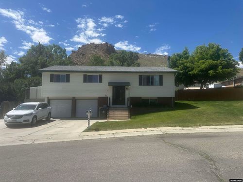 550 Lombard St, Green River, WY, 82935-4969 | Card Image