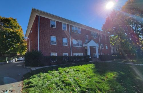 apt-3-138 Roseland Ave, Caldwell, NJ, 07006-5929 | Card Image