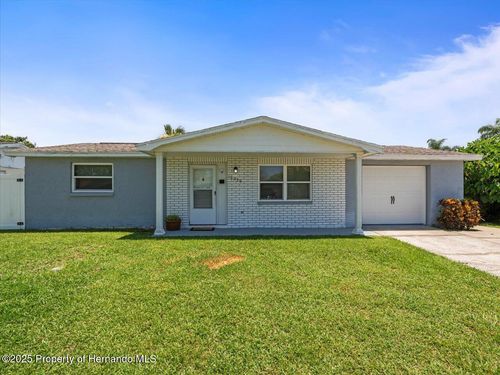 10028 Kingswood Ln, PORT RICHEY, FL, 34668-3723 | Card Image