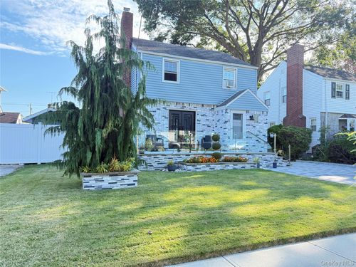 12 Cottage Pl, Hempstead, NY, 11550-5802 | Card Image