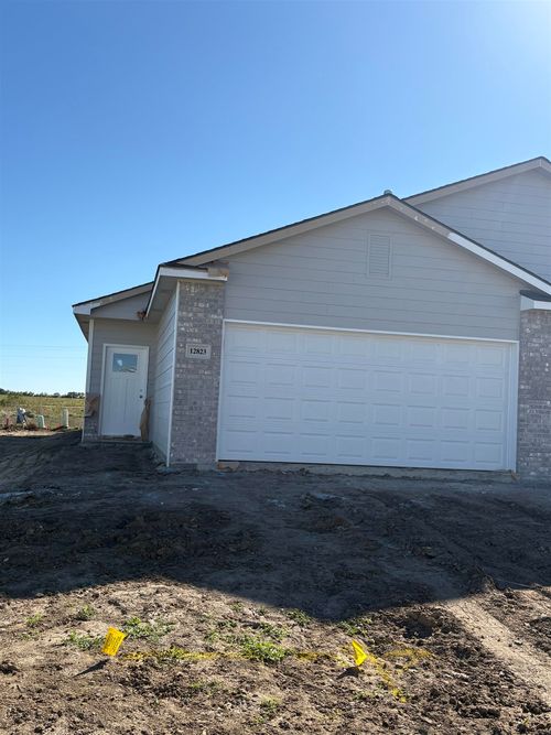 12823 E Blake St, Wichita, KS, 67230-5601 | Card Image