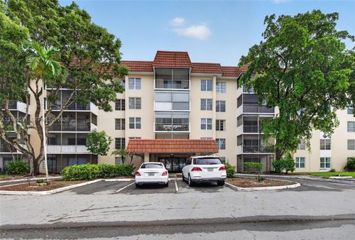 203-4172 Inverrary Dr, Lauderhill, FL, 33319-4570 | Card Image