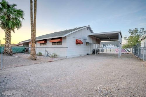 211 Nebraska Ave, Henderson, NV, 89015-7234 | Card Image