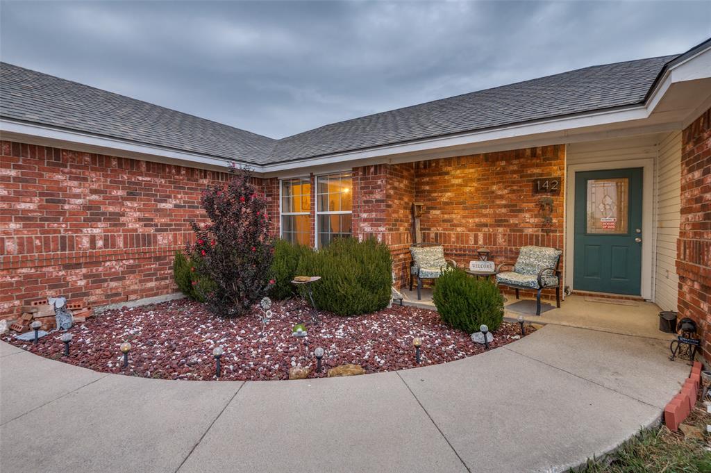 Valley Meadow Dr, Decatur, TX 76234