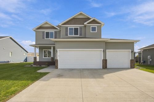 2528 N Pond Drive E, West Fargo, ND, 58078 | Card Image