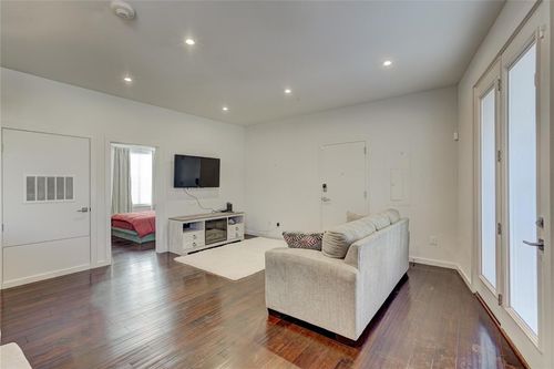 n10-627 Couch Drive, Oklahoma City, OK, 73102 | Card Image