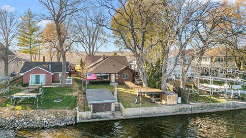 N10570 Howard Dr, FOX LAKE, WI, 53933-9527 | Card Image