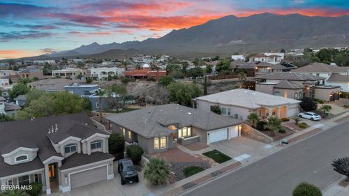 6337 Franklin Red Dr, El Paso, TX, 79912-8145 | Card Image