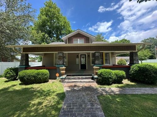 116 W Frazier St, Camden, TN, 38320-1277 | Card Image