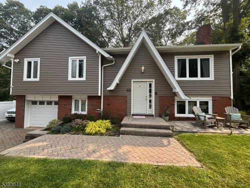 11 Idalroy Trl, Hopatcong, NJ, 07843-1241 | Card Image