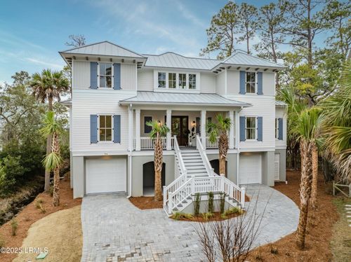 106 Sunset Ct, Beaufort, SC, 29902-5805 | Card Image
