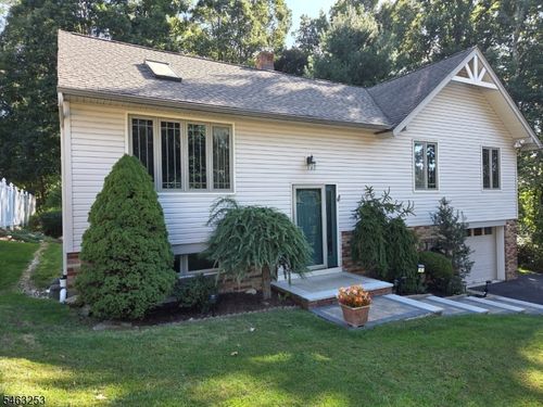 9 Mildred Ave, Stanhope, NJ, 07874-2232 | Card Image