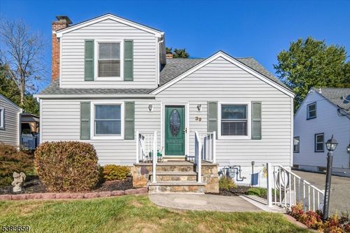 39 Valley View Rd, Rockaway Boro, NJ, 07866-2737 | Card Image
