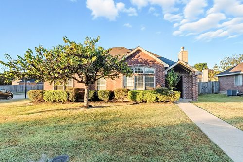 201 Parkway Ct, Rockwall, TX, 75032-5644 | Card Image