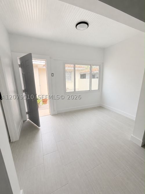 1-1154 Nw 34th Ave, Miami, FL, 33125-2834 | Card Image