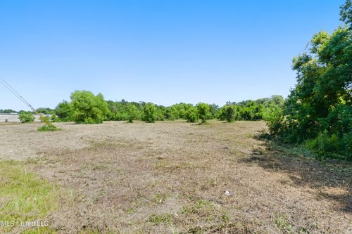 2001 28th St, Gulfport, MS, 39501-4918 | Card Image