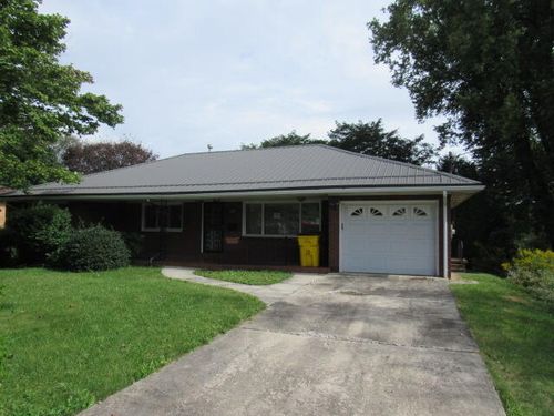 2777 Richland St, Johnstown, PA, 15904-1823 | Card Image