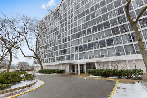 apt-1001-601 E 32nd St, Chicago, IL, 60616-4203 | Card Image