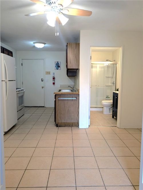 apt-16-420 Woodward Rd, North Providence, RI, 02904-4700 | Card Image