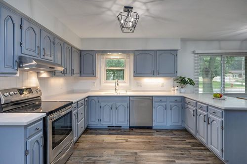305 Raymond Road, Waunakee, WI, 53597 | Card Image