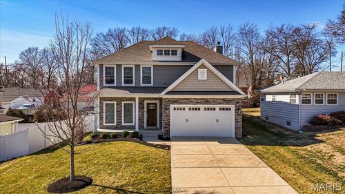 1025 Barry Ct, Kirkwood, MO, 63122-2603 | Card Image