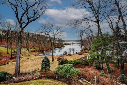 17 Mallard Dr, Lloyd Harbor, NY, 11743-9712 | Card Image