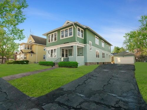 a-9 Fiske St, Worcester, MA, 01602-2936 | Card Image