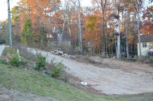 904 Sw Maynard Rd, Cary, NC, 27511-4319 | Card Image