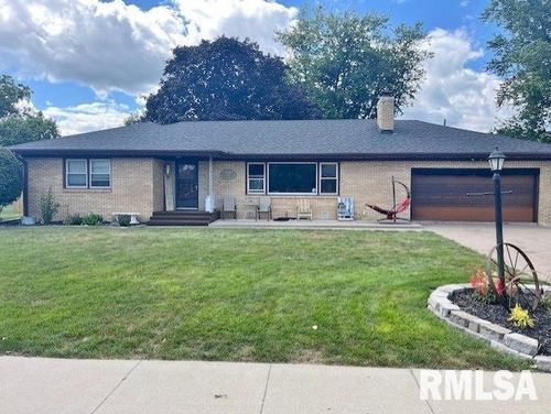 514 N Mississippi St, Blue Grass, IA, 52726-9733 | Card Image