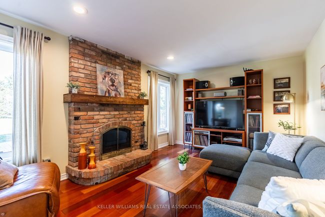 23 Meander Close, House other with 5 bedrooms, 3 bathrooms and 6 parking in Carlisle ON | Image 19