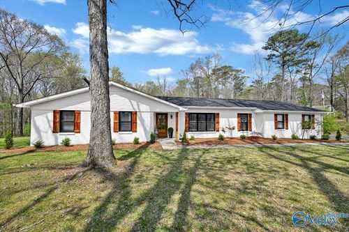 1403 Neighbors Ln Sw, Hartselle, AL, 35640-3591 | Card Image