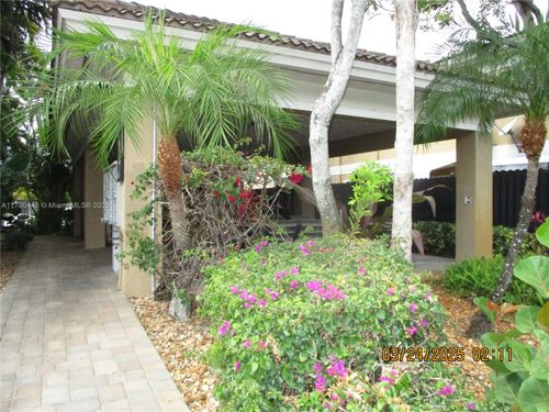 2-4802 Washington St, Hollywood, FL, 33021-7685 | Card Image