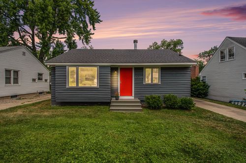 2217 Audobon Dr Se, East Grand Rapids, MI, 49506-4101 | Card Image