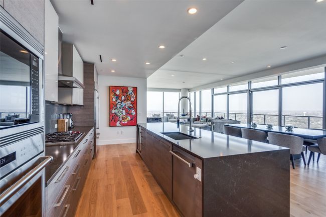 APT-2501 - 7901 Windrose Ave, Condo with 3 bedrooms, 4 bathrooms and null parking in Plano TX | Image 6